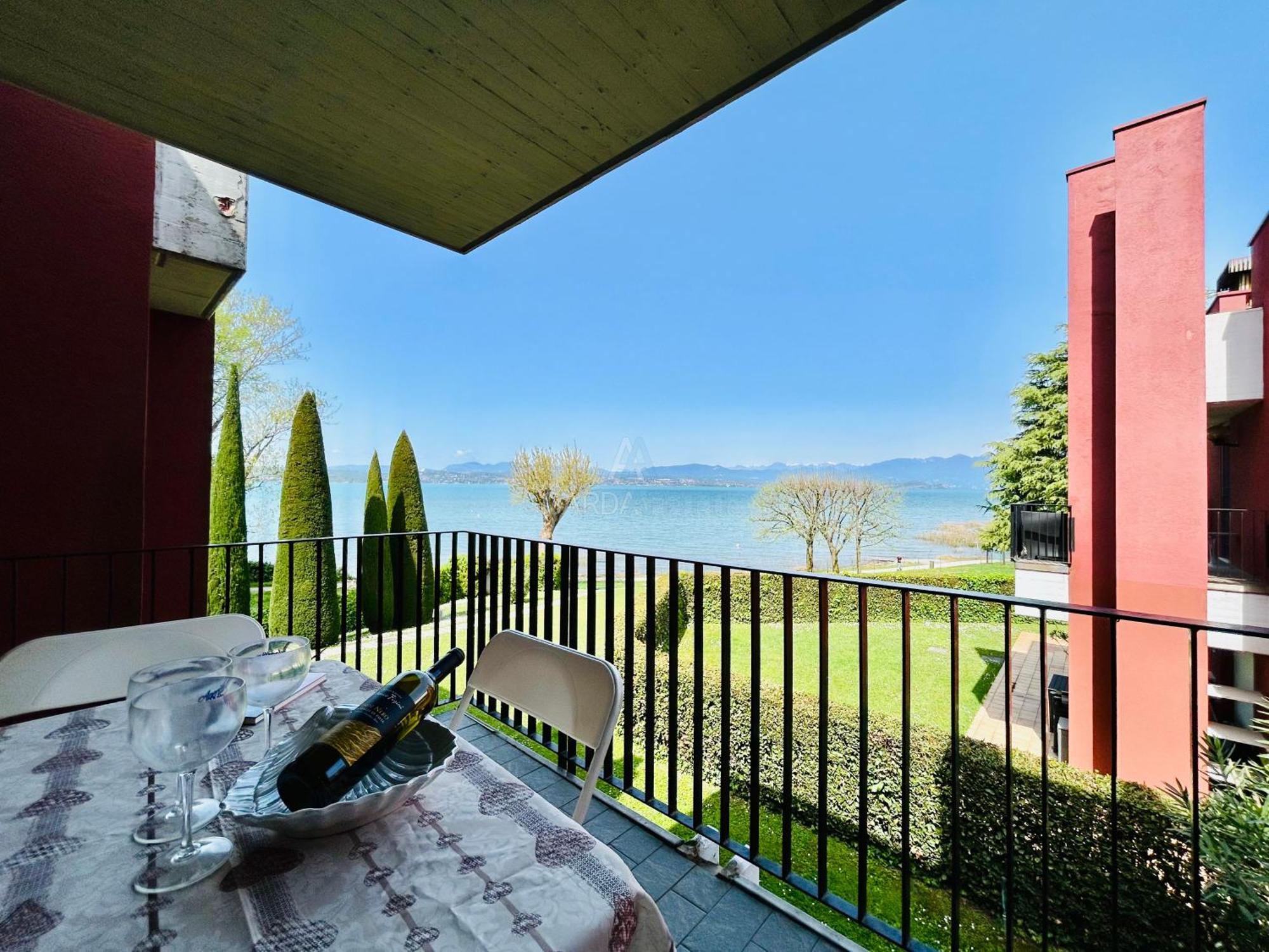 Poseidone Rif Daire Sirmione Dış mekan fotoğraf